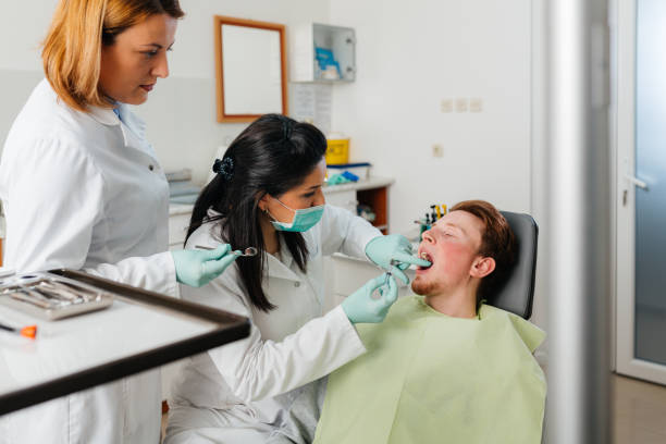 Best Emergency Tooth Extraction in Arcanum, OH